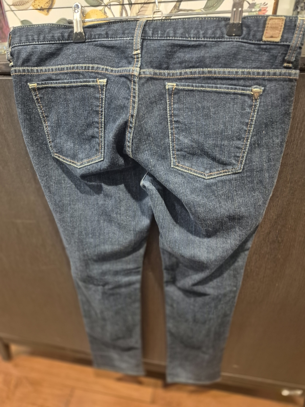 GUESS Dark Blue Slim Straight Men’s Jeans Size 32 Like New Condition - Picture 5 of 5